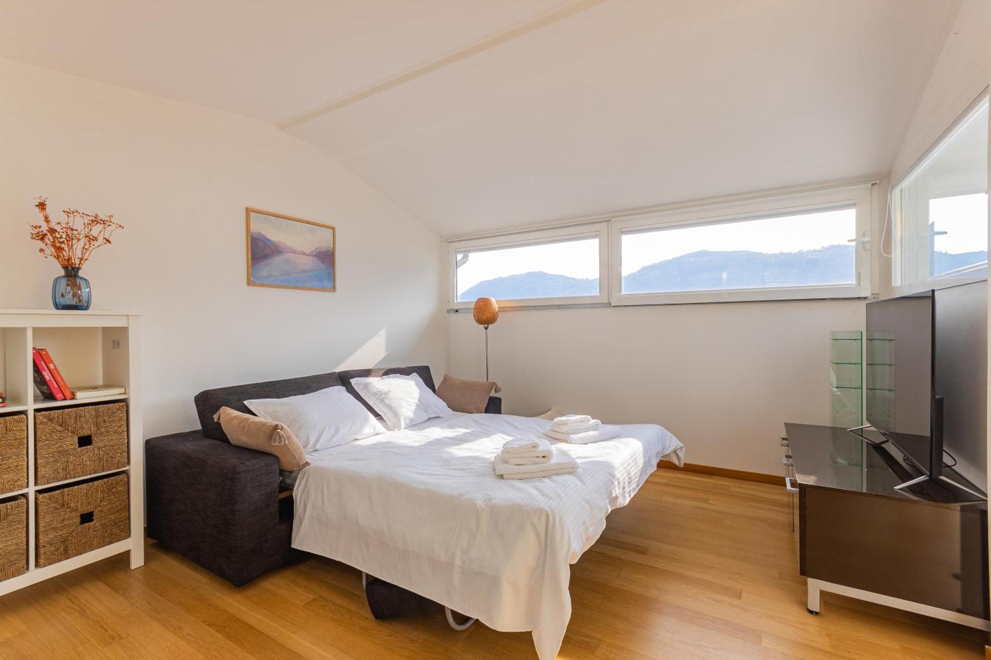 Campione dʼItalia Casa Madlen - Bright Attic With Marvelous View 아파트 외부 사진