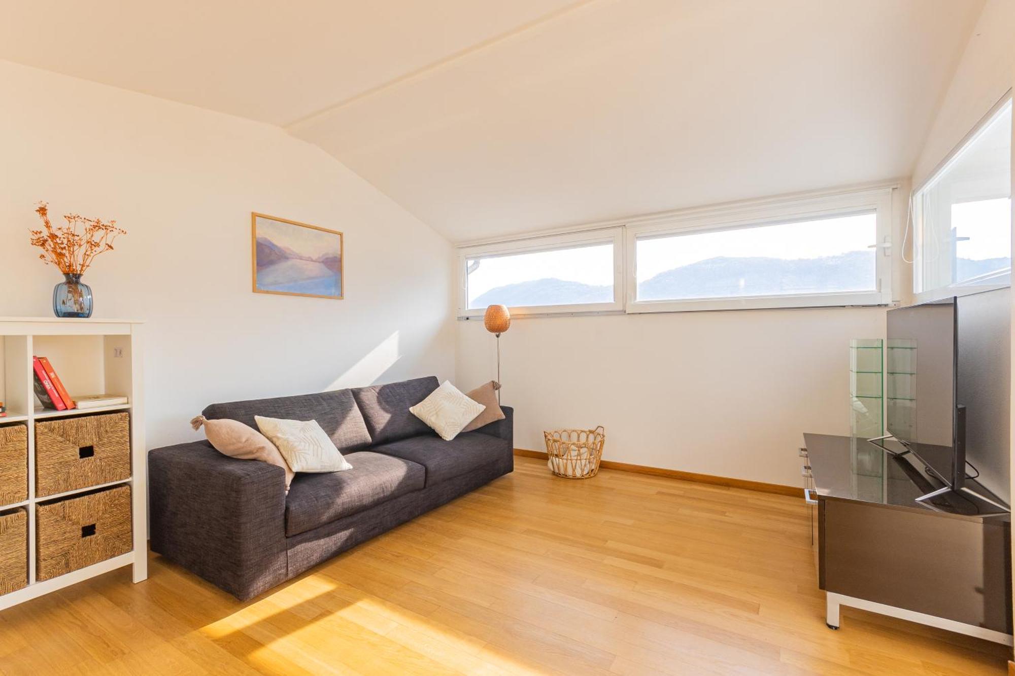 Campione dʼItalia Casa Madlen - Bright Attic With Marvelous View 아파트 외부 사진